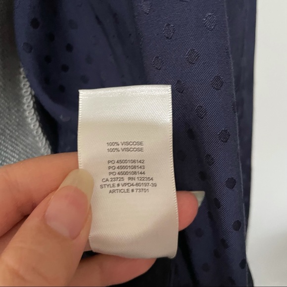 Aritzia Wilfred Callie satin long sleeve wrap dress - Picture 8 of 9